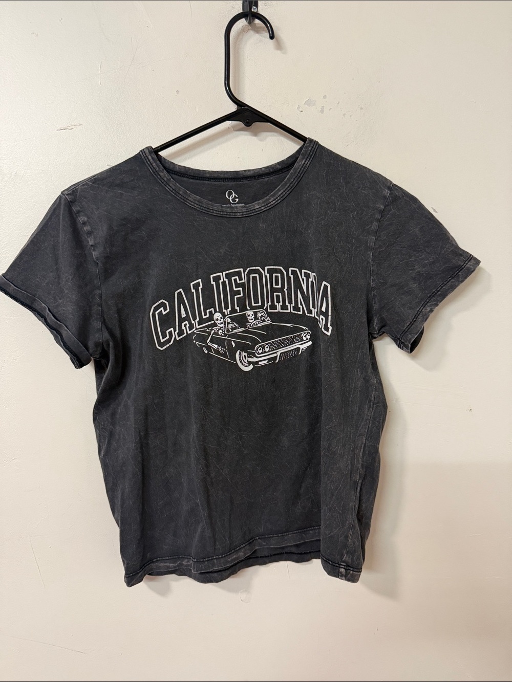 Black 'California' Graphic Tee